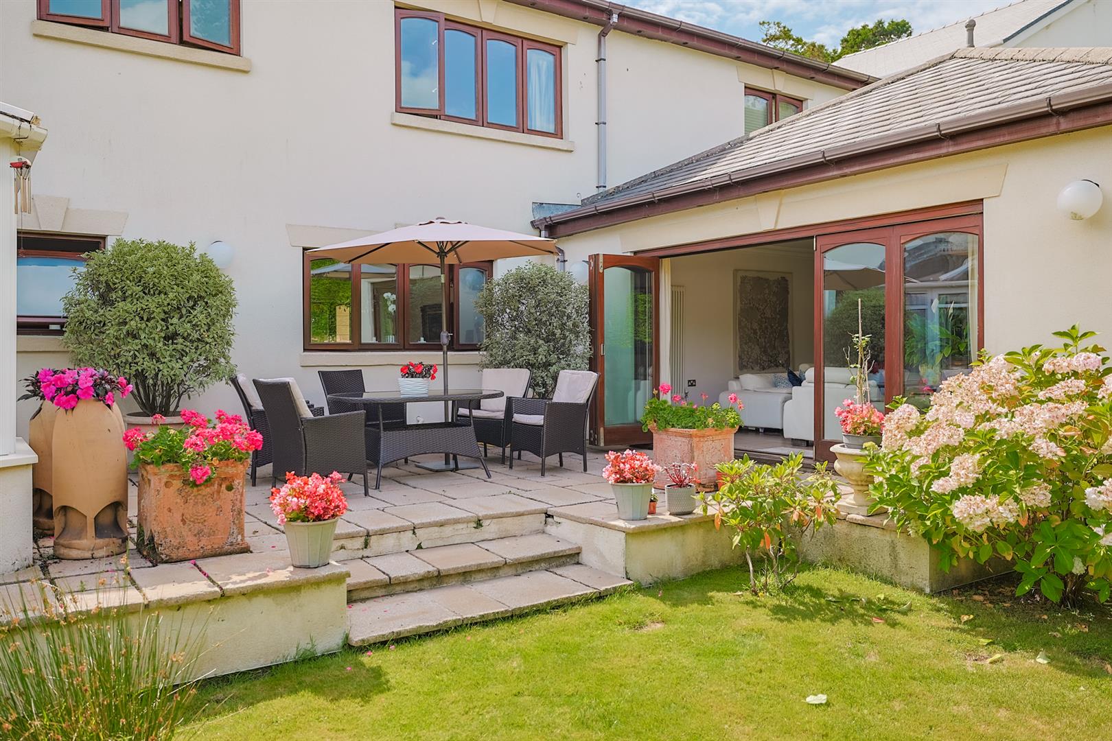 4 Palmyra Court, West Cross, Swansea, SA3 5TJ